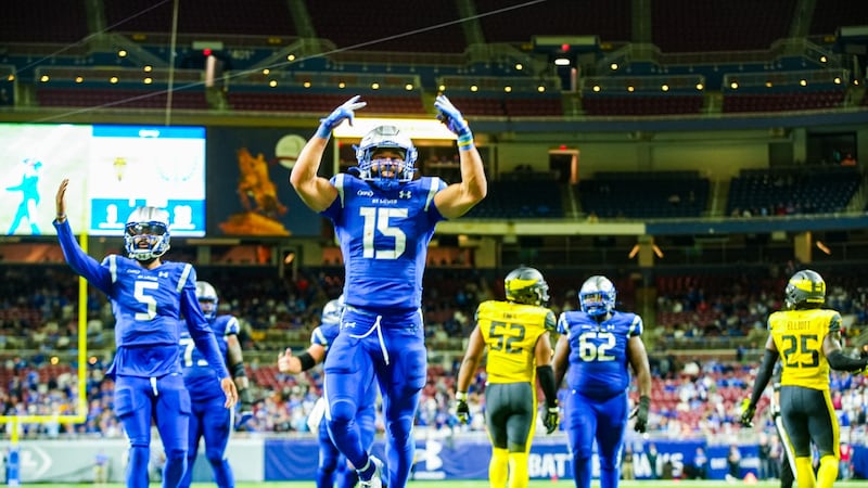 St. Louis Battlehawks Jacob Saylors celebrates after scoring a touchdown against the San...