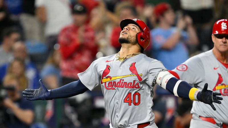 The Cardinals announce they have a new first baseman: It's Willson Contreras