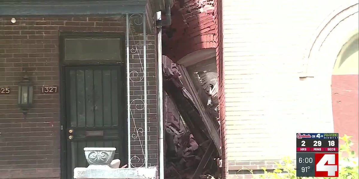 ‘This probably wouldn't have happened at all.': Vacant home collapse damages neighbor's house; city fast-tracks demolition
