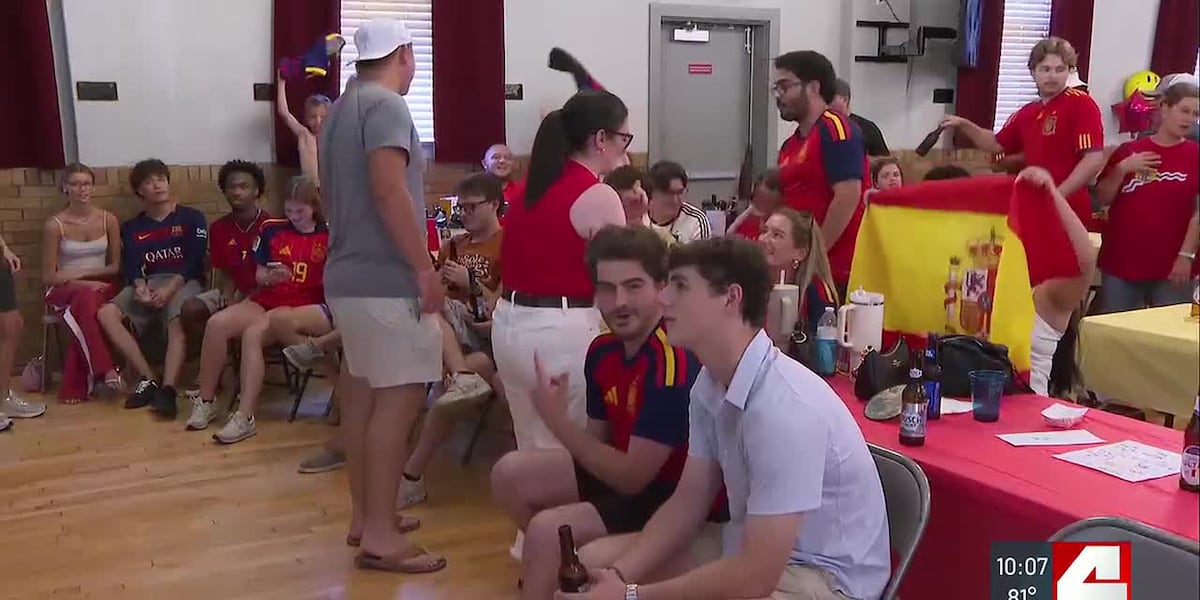 St. Louis soccer fans pack watch parties as Spain wins World Cup