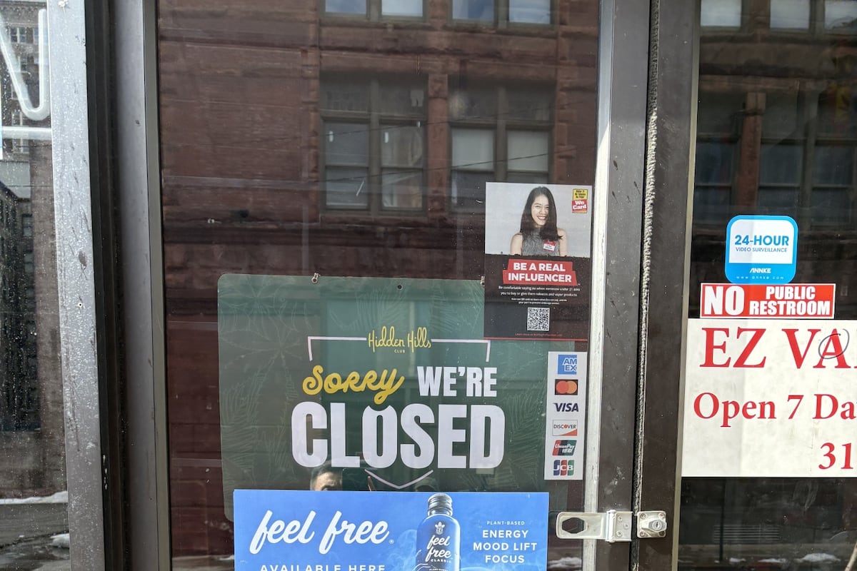 St. Louis vape shop closed for alleged illegal THC sale to police, back open as owner appeals permit revocation St. Louis vape shop closed for alleged illegal THC sale to police, back open as owner appeals permit revocation