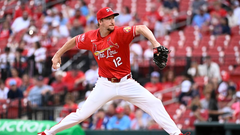 Fedde finds his footing in Cardinals home debut