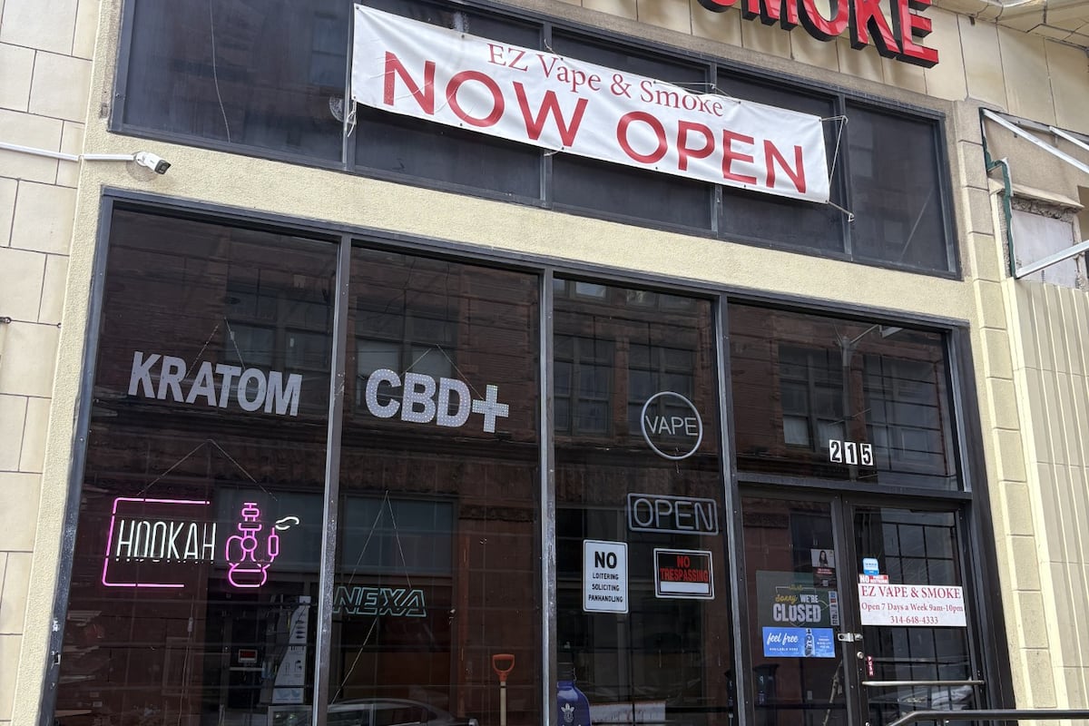St. Louis vape shop closed for alleged illegal THC sale to police, back open as owner appeals permit revocation St. Louis vape shop closed for alleged illegal THC sale to police, back open as owner appeals permit revocation