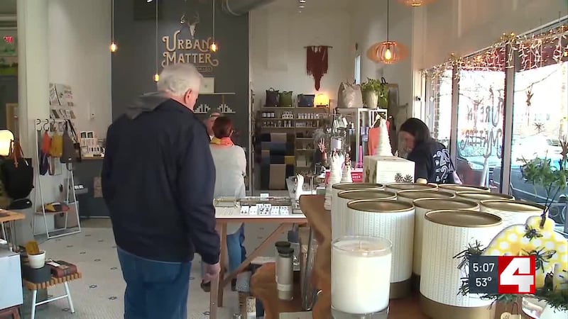 St. Louis businesses urge last-minute shoppers to support local this holiday season