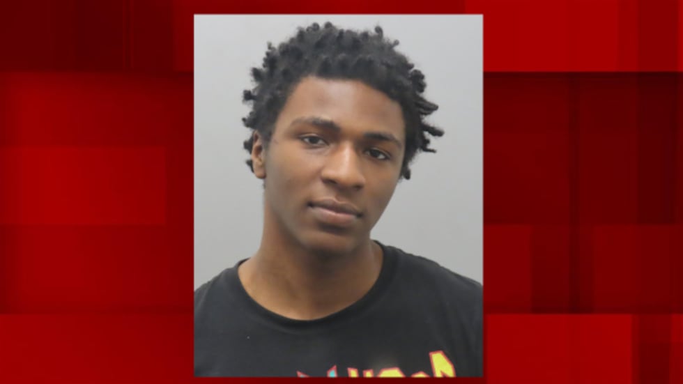 Local St. Louis man charged with burglary