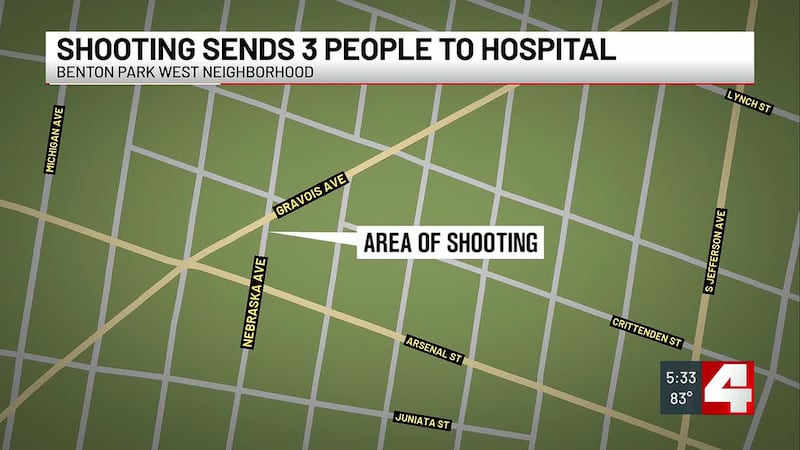 3 people injured in shooting in restaurant on Gravois